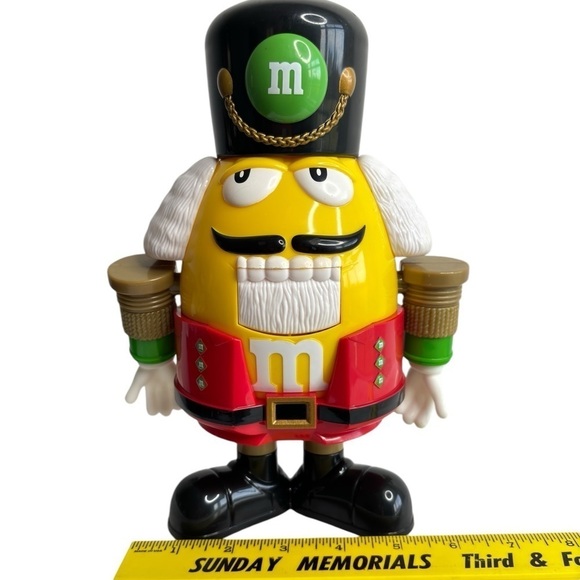 M & M Limited Edition Nutcracker Yellow Candy Dispenser Christmas M&M's Holiday - Picture 7 of 12